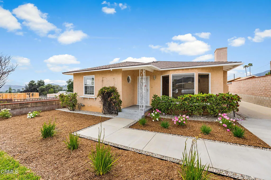 2 bed, 1.0 bath, 1400 sqft, $3,900 — Photo 3