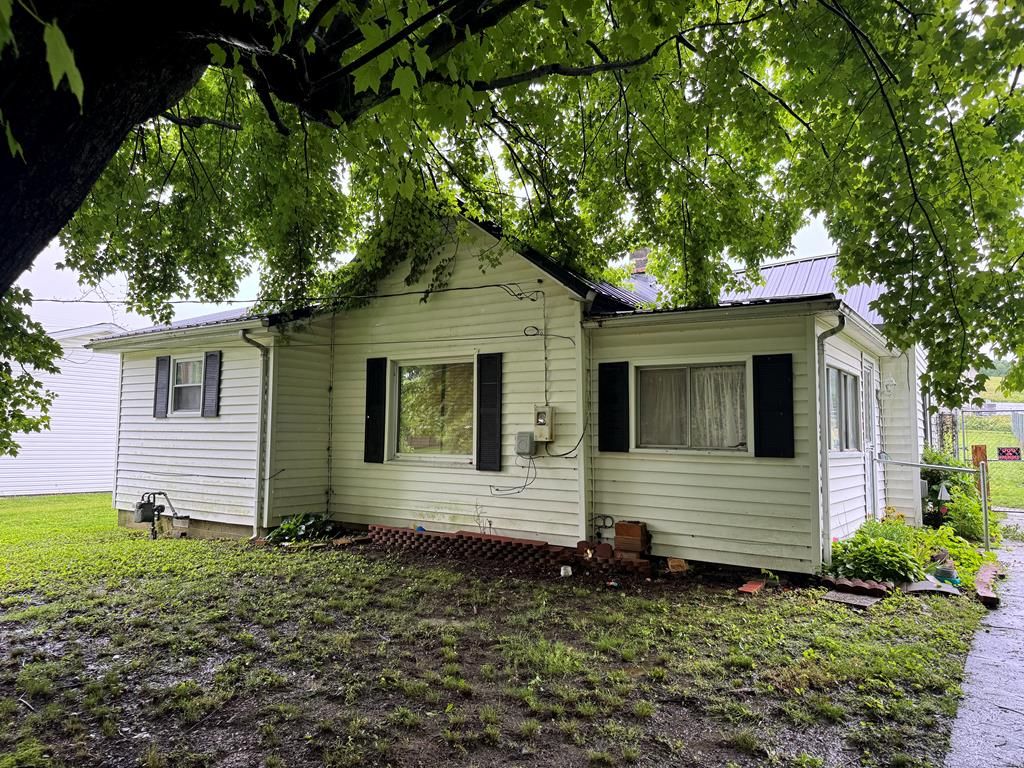 Real estate listing image