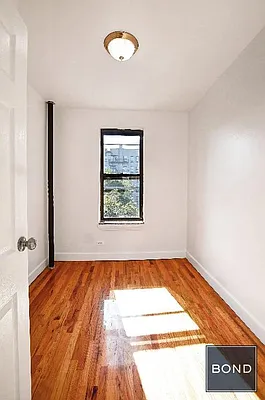 Rented by Bond New York | media 17