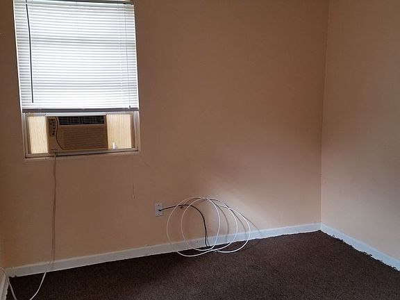 5th image of 5230 Lexington Ave