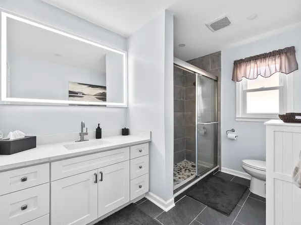 211 Woehrle Avenue image 13 of 37