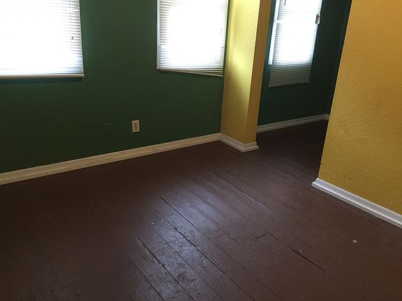 3rd image of 1118 Edgerton St