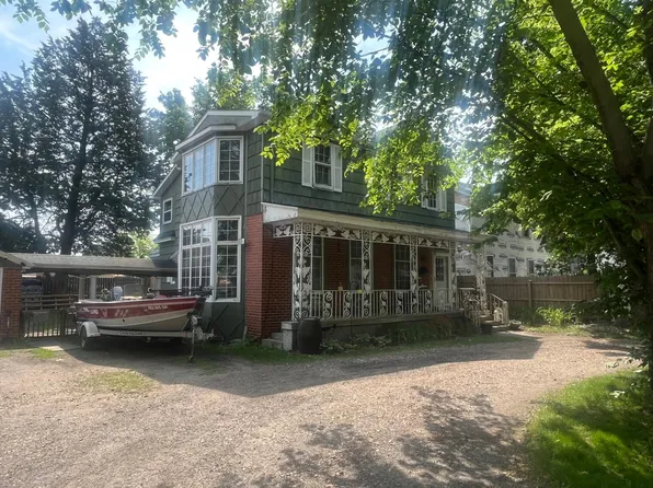 321 7th St SW, Willmar, MN 56201