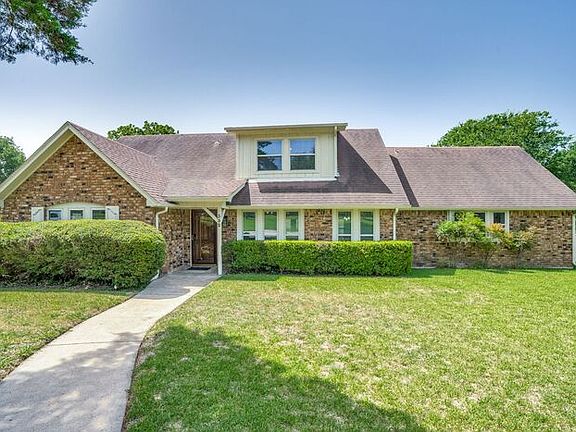 2nd image of 332 Squirebrook Dr