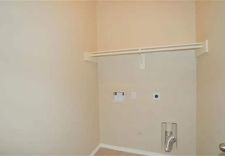 872 Rock Harbor Ln — Photo 17