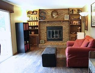 4th image of 9525 Meadow Wood Dr