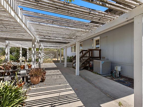 5th image of 679 Watson Road
