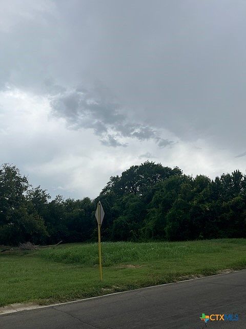 515 S Roy Reynolds Dr