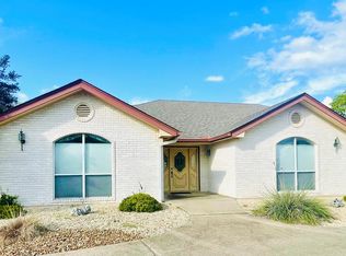 127 Windwood Rd, Kerrville, TX 78028