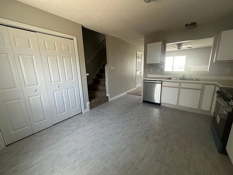 903 Timberlake Trl — Photo 10