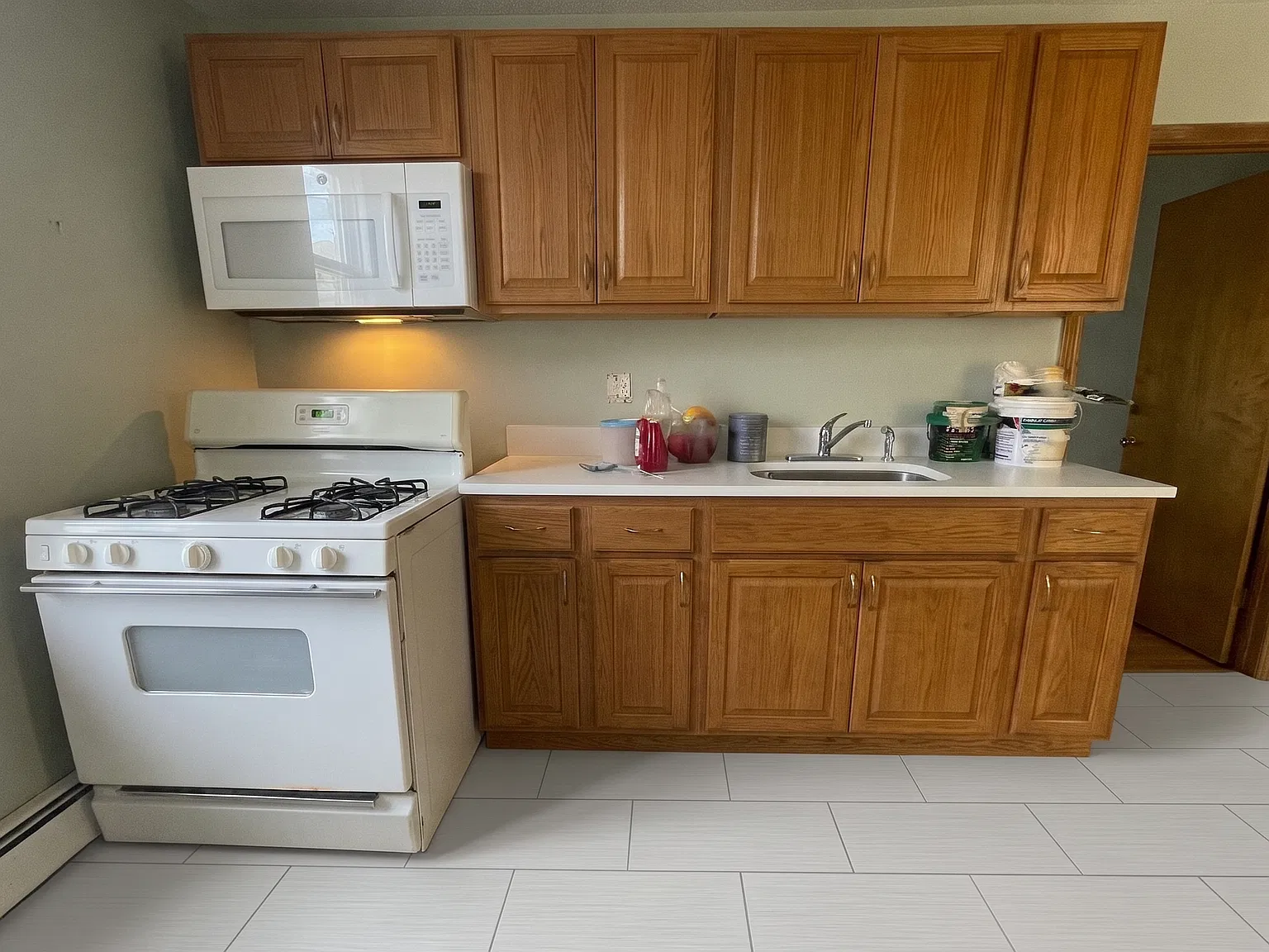 2 bed, 800 sqft, $1,500 — Photo 2