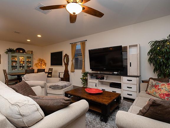 21167_W_Berkeley_Rd_09