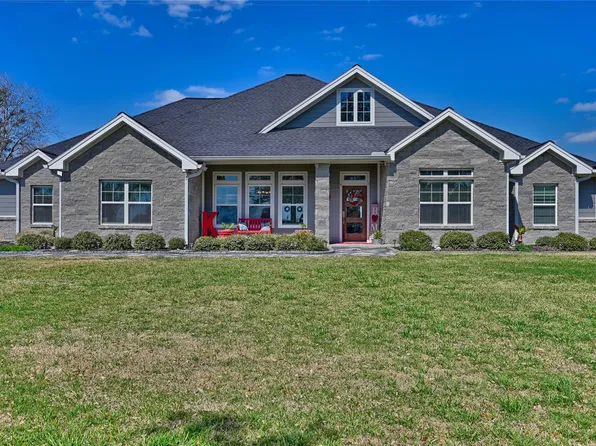 2244 Us Highway 90a W, Hallettsville, TX 77964