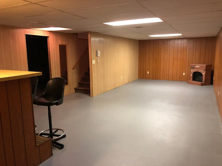1702 Thunderbird Dr — Photo 10