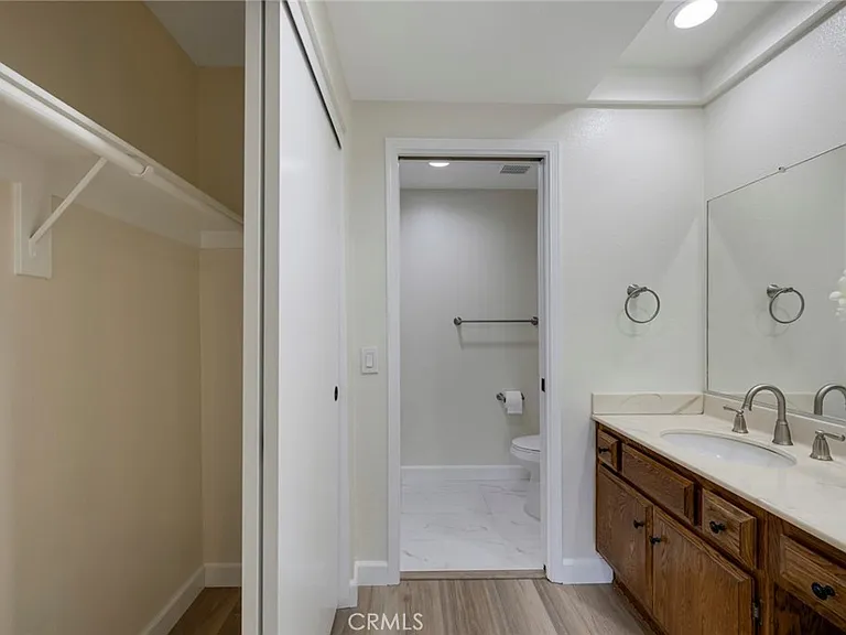 319 Molokai Dr — Photo 35