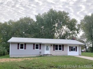 406 S Sundance Ln, Eldon, MO 65026
