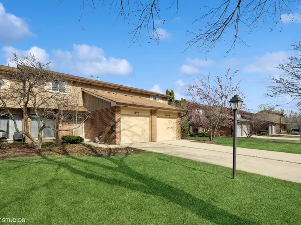 1470 Blackburn St, Wheaton, IL 60189