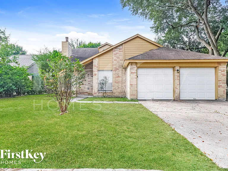 2322 Piddler Dr — Photo 1