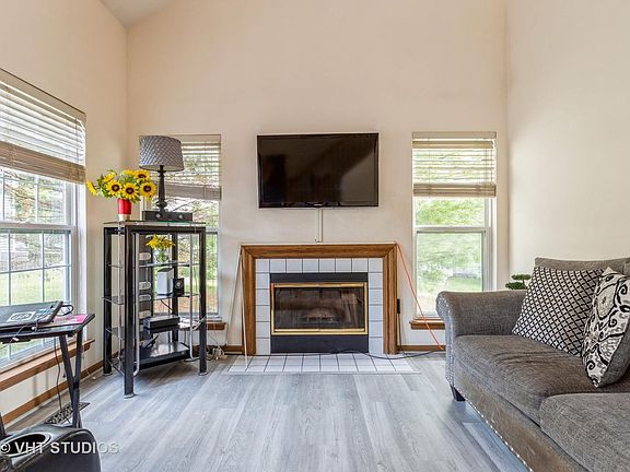 2nd image of 2324 Aspen Dr