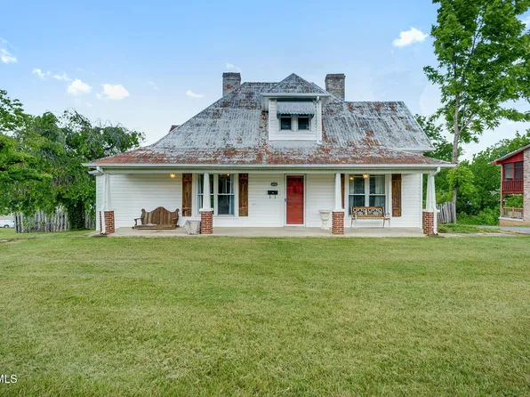 1404 Skyline Dr, Johnson City, TN 37604