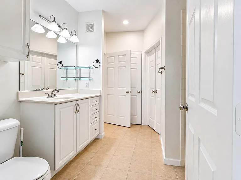 12901 Centre Park Cir #418 — Photo 13