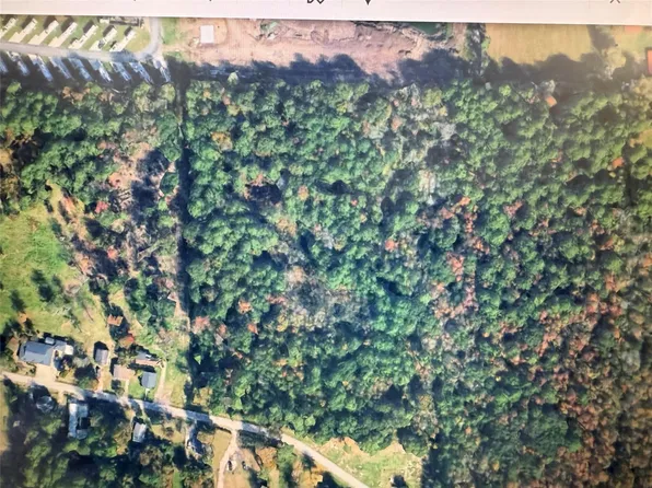 547 Barrett Rd, Crosby, TX 77532