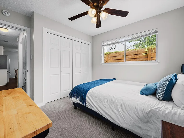 2203 Ventura Dr #B — Photo 17