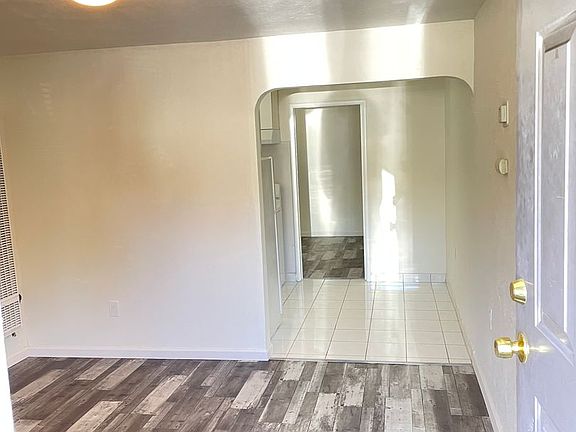 4th image of 471 36th St APT A