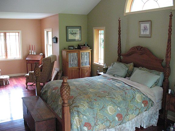 Master Bedroom Suite with sitting area