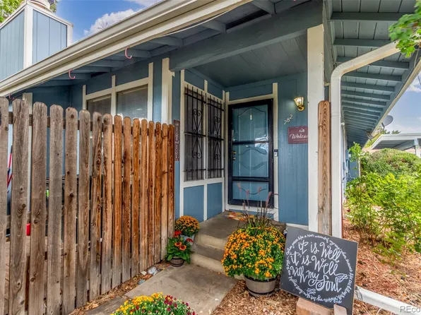 282 S Newark Circle, Aurora, CO 80012
