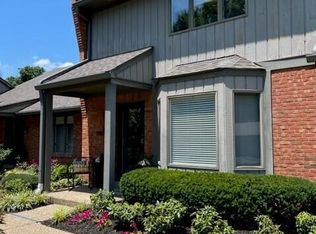 5530 Forest Lake Dr, Prospect, KY 40059