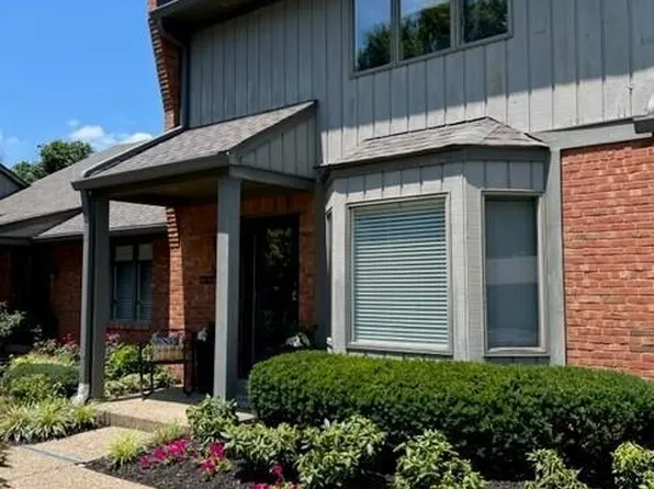 5530 Forest Lake Dr, Prospect, KY 40059