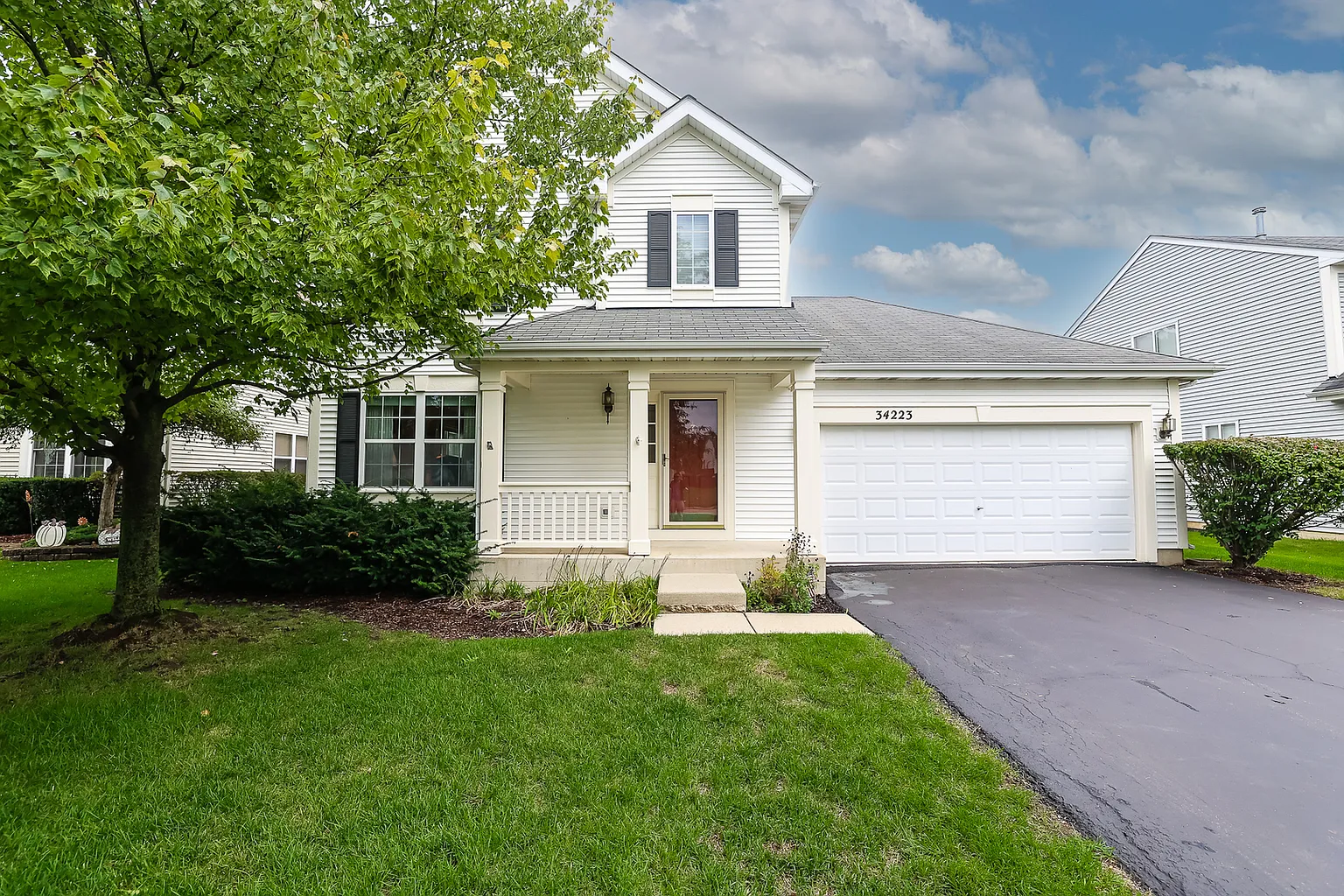 34223 N Trillium Way photo 1