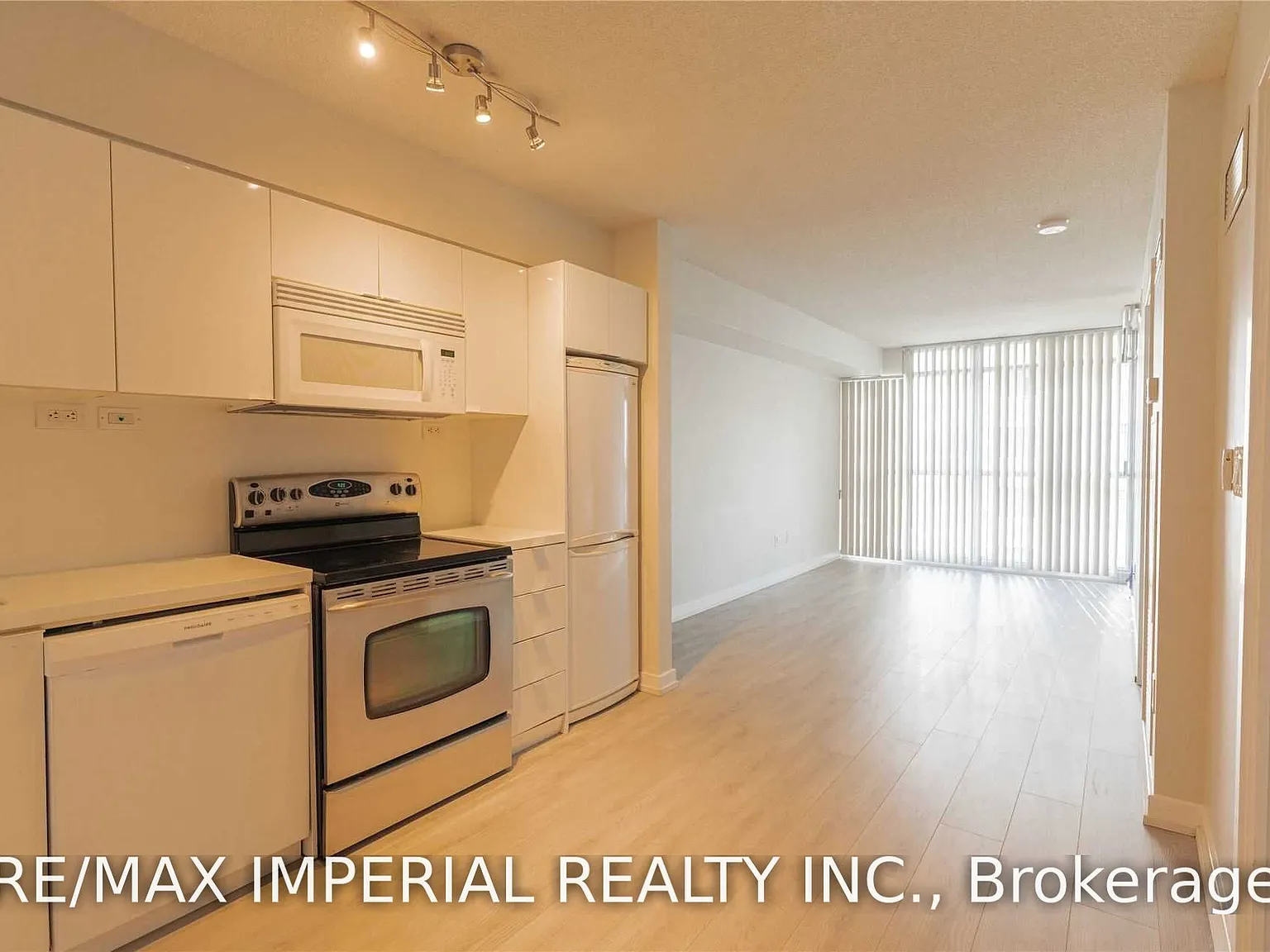 1 bed, $2,300 — Photo 2