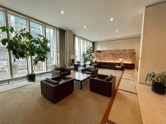 5th image of 3550 N Lake Shore Dr APT 1521