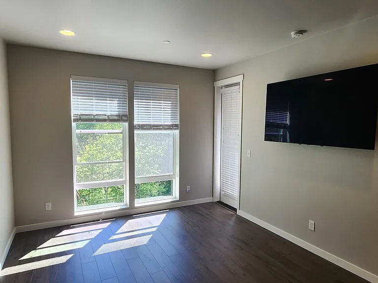 13717 Admiralty Way #K2 — Photo 4