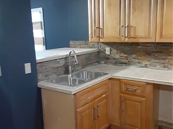 3rd image of 1418 E 81st St