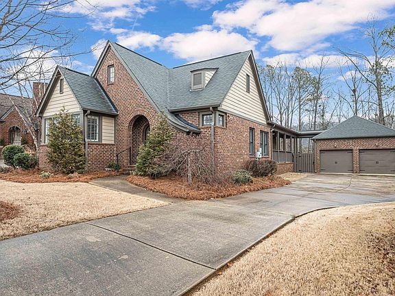 3rd image of 3711 James Hill Cir