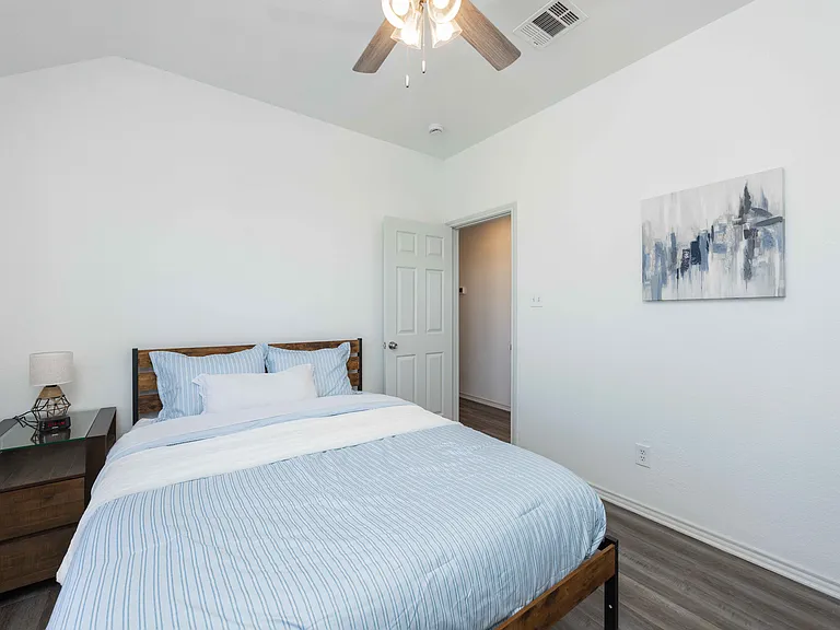 2672 Blackstone Dr — Photo 11