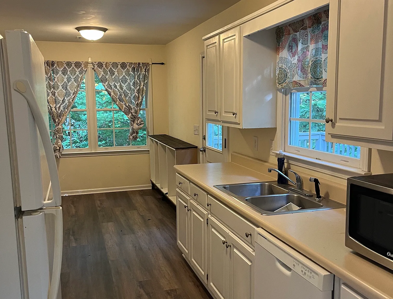 4 bed, 1750 sqft, $2,200 — Photo 4