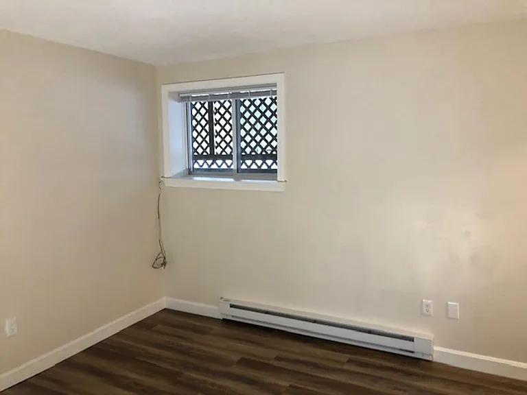 8 Flume Rd — Photo 9