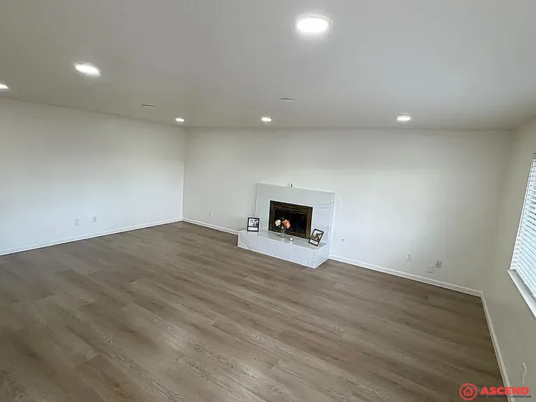 5409 Peppertree Ln — Photo 4