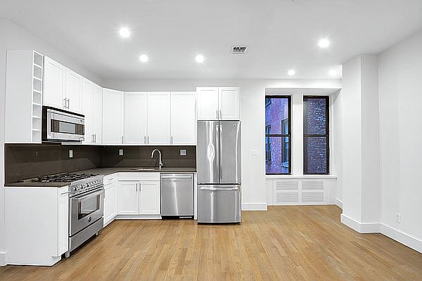 1st image of 121 Madison Ave APT 4I