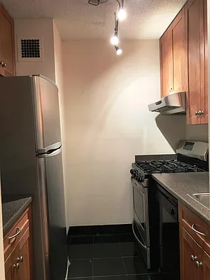 Rented by Corcoran | media 7