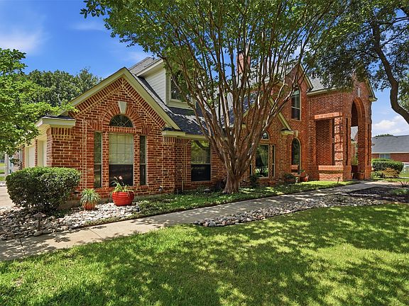 5th image of 7 Kingswood Dr