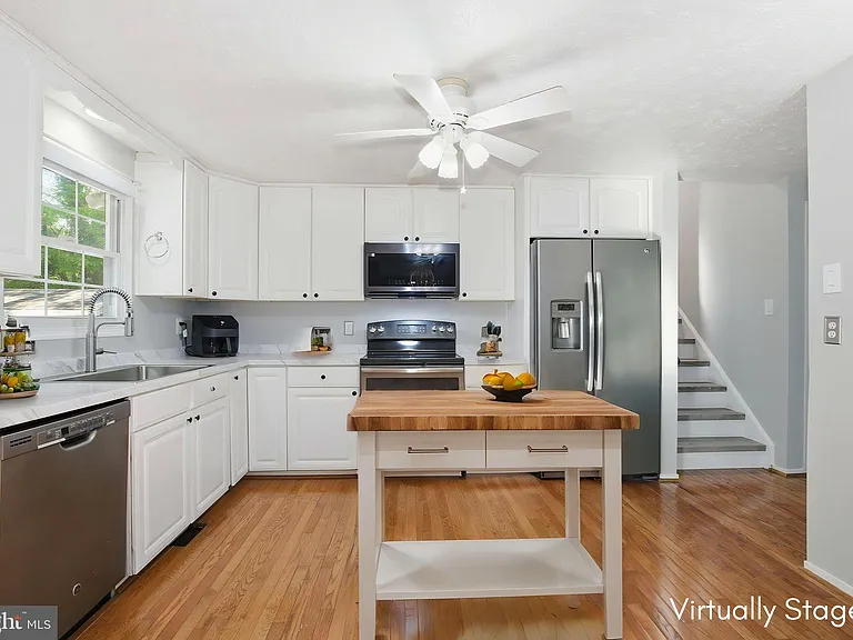 7625 Sheffield Green Way #7625 — Photo 10