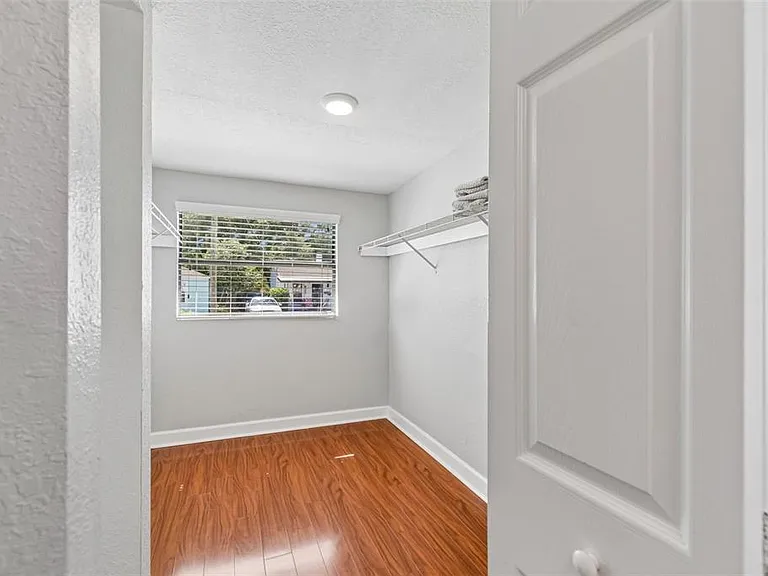 3901 N Ola Ave — Photo 21