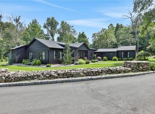 609 Gardnertown Rd, Newburgh, NY 12550