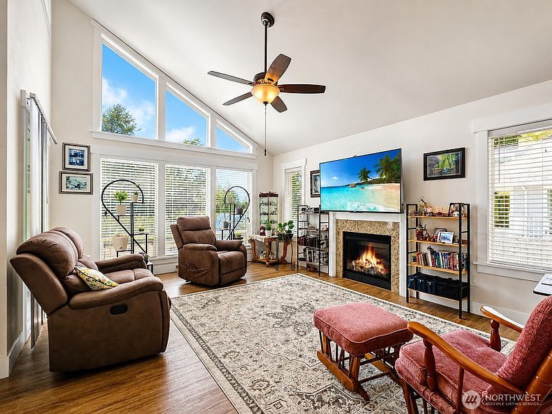 3rd image of 4491 Moresby Way
