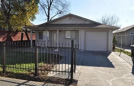 3414 19th Ave photo 1